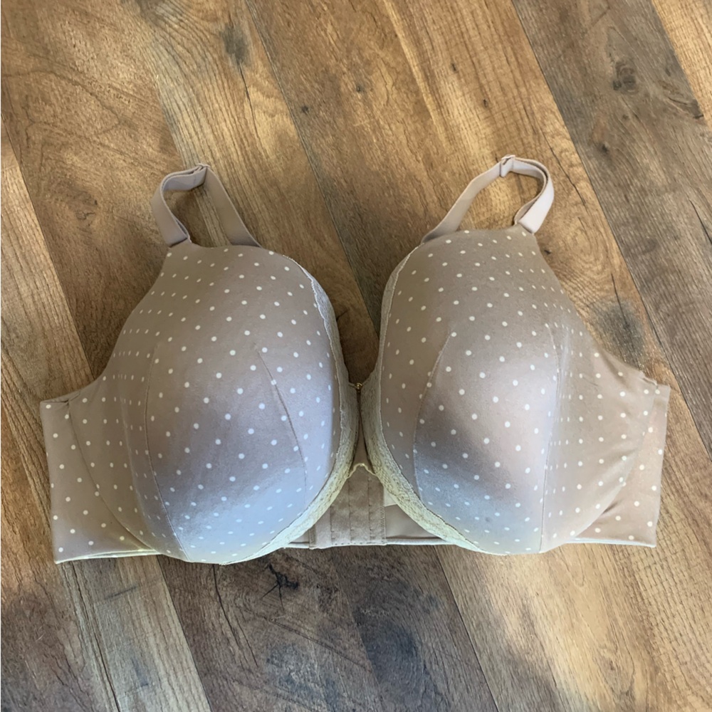 Cacique polkadot lace underwire padded bra size 46DDD